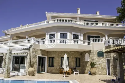 Luxury Villa Beach Front Tennis court, 7 bedrooms in Porto Heli / Saint Emilianos price for sale For Super Rich
