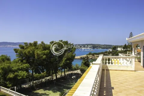 Luxury Villa Beach Front Tennis court, 7 bedrooms in Porto Heli / Saint Emilianos prix for sale For Super Rich