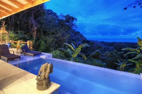 Luxury Hotel Panoramic View, 10 Private Villas bedrooms in Mal Pais