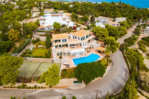 Luxury Villa Beach Front Tennis court, 7 bedrooms in Porto Heli / Saint Emilianos