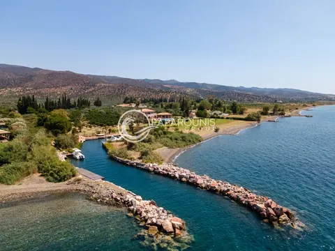 Luxury Villa Beach Front  sea view to the Saronic Islands, 6 bedrooms in Ermioni for sale For Super Rich