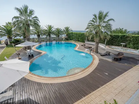 Luxury Villa Beach Front Sea View, 5 bedrooms in Halkidiki ads for sale For Super Rich Luxury Villa Beach Front Sea View, 5 bedrooms in Halkidiki ads for sale For Super Rich
