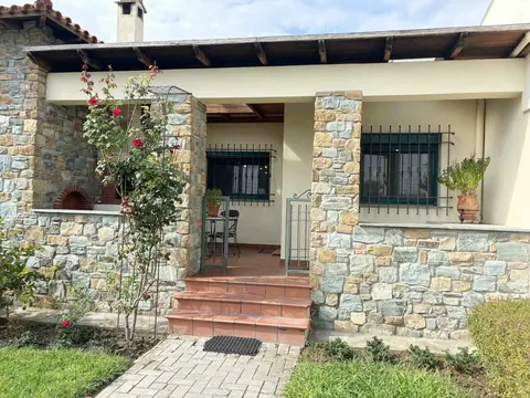 Country Villa Panoramic View, 6 bedrooms in Thessaloniki available for sale For Super Rich