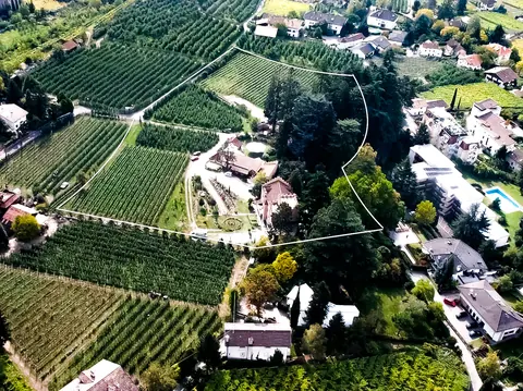 Luxury Castle Panoramic View and Mountain view, 8 bedrooms in Merano South Tyrol properties for sale For Super Rich