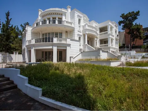 Neoclassical Villa Panoramic View, 5 bedrooms in Thessaloniki Used for sale For Super Rich Neoclassical Villa Panoramic View, 5 bedrooms in Thessaloniki Used for sale For Super Rich