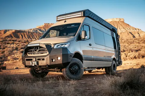 2022 Mercedes Sprinter 3500XD 170wb interior for sale For Super Rich 2022 Mercedes Sprinter 3500XD 170wb interior for sale For Super Rich