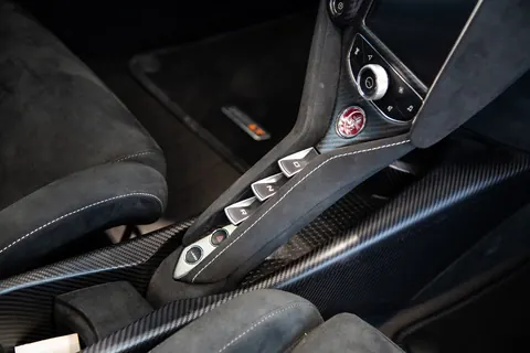 2021 McLaren 765LT luxury for sale For Super Rich