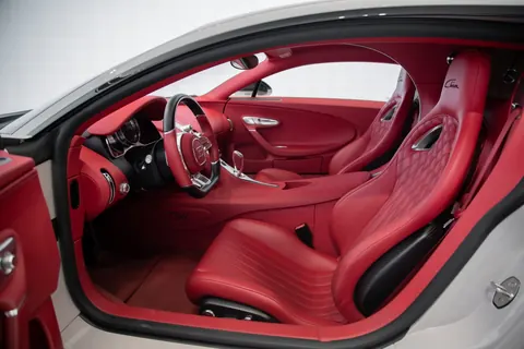 2018 Bugatti Chiron best for sale For Super Rich 2018 Bugatti Chiron best for sale For Super Rich