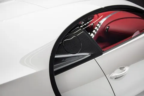 2018 Bugatti Chiron luxury for sale For Super Rich 2018 Bugatti Chiron luxury for sale For Super Rich