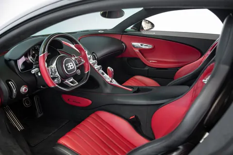 2018 Bugatti Chiron best for sale For Super Rich