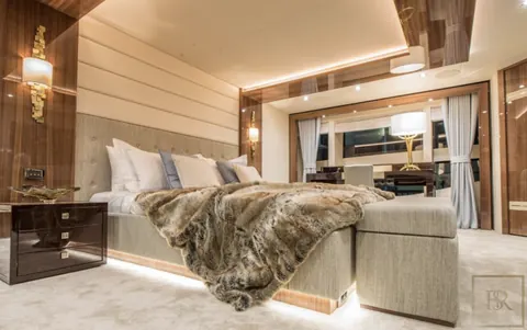 Sunseeker E-MOTION 40.05 Meters luxury charter rental For Super Rich Sunseeker E-MOTION 40.05 Meters luxury charter rental For Super Rich