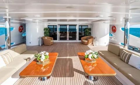 2010 Benetti AQUARIUM 203' 5" / 62M Feets image for sale For Super Rich