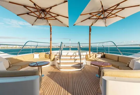 2010 Benetti AQUARIUM 203' 5" / 62M Feets photos for sale For Super Rich