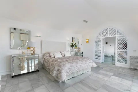 Luxury Villa Melendez frontline beachfront mansion with spectacular sea views, 7 bedrooms in Los Monteros, Marbella ads rental For Super Rich