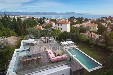 Modern Villa in city center Heated swimming pool 14x5m, 5 bedrooms in Cap d'Antibes photos rental For Super Rich
