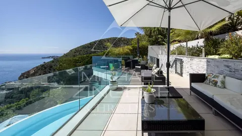 Contemporary Villa overflow swimming pool sea view between Monaco and Saint-Jean Cap Ferrat, 4 bedrooms in Eze image rental For Super Rich
