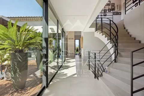 Contemporary Villa Swimming pool with Panoramic View near to the village, 6 bedrooms in Valbonne - French Riviera top rental For Super Rich Contemporary Villa Swimming pool with Panoramic View near to the village, 6 bedrooms in Valbonne - French Riviera top rental For Super Rich