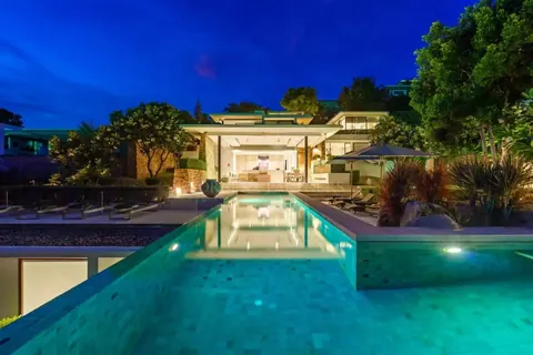 Design Villa SAMUJANA 5-star resort, Tennis court, pool, jacuzzi, 5 bedrooms in Plai Laem, Ko Samui exclusive rental For Super Rich