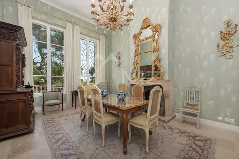 Elegant Villa 14x6m heated swimming pool Tennis court with grass, 4 bedrooms in Cap d'Antibes top rental For Super Rich