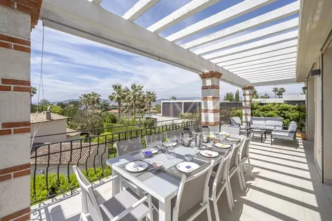 Elegant Villa Sea View Near the beach, 6 bedrooms in Cap d'Antibes expensive rental For Super Rich