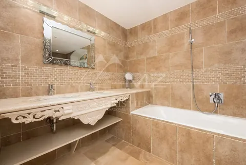 Elegant Villa 14x6m heated swimming pool Tennis court with grass, 4 bedrooms in Cap d'Antibes luxury rental For Super Rich