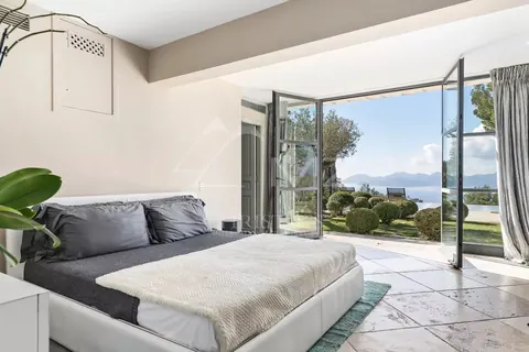 Modern Villa La  Californie Mediterranean Sea view, 8 bedrooms in Cannes prix rental For Super Rich
