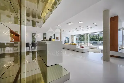 High-end Villa heated swimming pool, Synthetic tennis landscaped park, 7 bedrooms in Cannes - French Riviera real estate rental For Super Rich