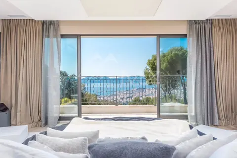 Modern Villa La  Californie Mediterranean Sea view, 8 bedrooms in Cannes ads rental For Super Rich