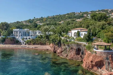 Luxury Villa Cap Roux Waterfront with 2 accesses to the sea between Cannes and Saint Raphaël, 5 bedrooms in Anthéor photos rental For Super Rich