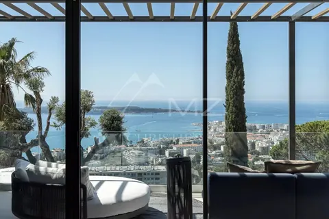Contemporary Villa Heated swimming pool Land 1800m², 6 bedrooms in Cannes photos rental For Super Rich