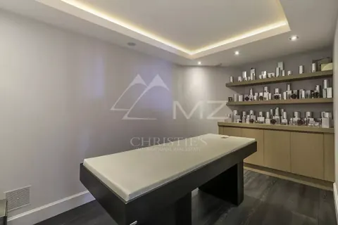 Modern Villa La  Californie Mediterranean Sea view, 8 bedrooms in Cannes unique rental For Super Rich