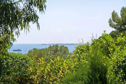 Elegant Villa Landscaped garden swimming pool and pool-house, 6 bedrooms in Cap d'Antibes exclusive rental For Super Rich Elegant Villa Landscaped garden swimming pool and pool-house, 6 bedrooms in Cap d'Antibes exclusive rental For Super Rich