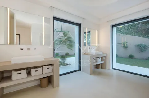 Modern Villa Heated 17x4m swimming pool La Californie, 5 bedrooms in Cannes ultra luxury rental For Super Rich