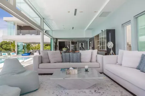 Modern Villa Stunning ocean view Infinity pool, jacuzzi, 6 bedrooms in Chaweng Noi, Ko Samui unique rental For Super Rich