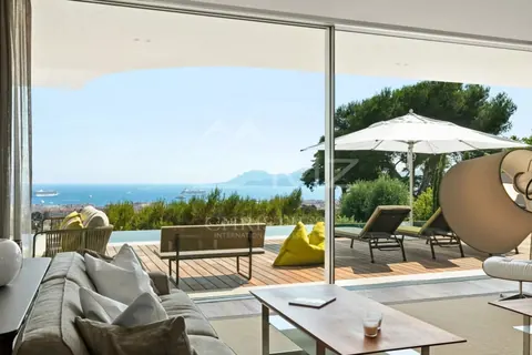 Modern Villa close to the center long size Swimming pool, 5 bedrooms in Cannes ads rental For Super Rich