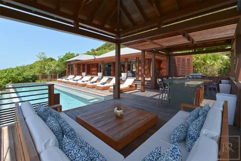Luxury Villa Danse du Soleil tropical gardens with sea view, heated pool, 5 bedrooms in St Barth