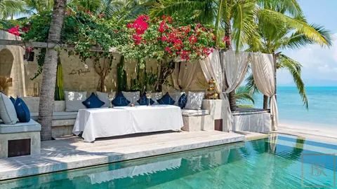 Luxury Villa Beach Front 5-star hotel service, Located in the golden triangle, 8 bedrooms in Bang Rak, Ko Samui ultra luxury rental For Super Rich Luxury Villa Beach Front 5-star hotel service, Located in the golden triangle, 8 bedrooms in Bang Rak, Ko Samui ultra luxury rental For Super Rich