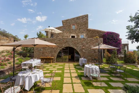 Country Villa Can Font de Muntanya view Gavarres massif, 10 bedrooms in Girona - Barcelona ads rental For Super Rich