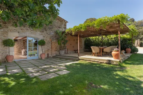 Country Villa Can Font de Muntanya view Gavarres massif, 10 bedrooms in Girona - Barcelona expensive rental For Super Rich