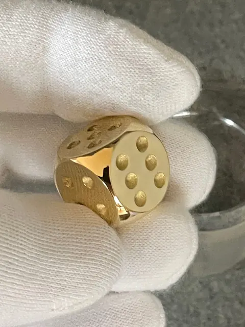 Handmade 18k Gold Designer Dice 0 for sale For Super Rich