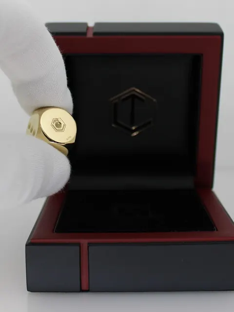 Handmade 18k Gold Designer Dice Unique for sale For Super Rich