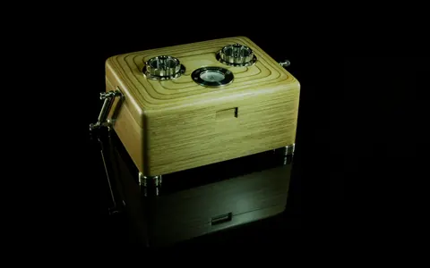 CLASSIC SOLLOSHI HUMIDOR by SOLLOSHI ultra luxury for sale For Super Rich