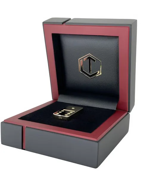 Domino 18 carat gold ultra luxury for sale For Super Rich