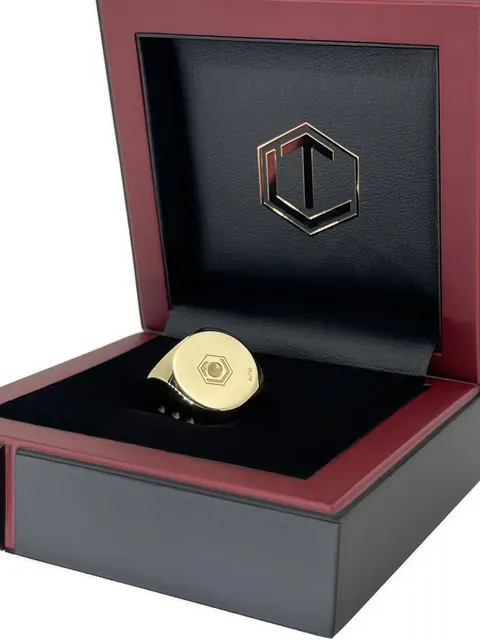 Handmade 18k Gold Designer Dice for sale For Super Rich
