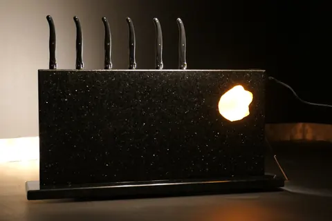 Magnetischer Messerblock von TYCOON STONE SCHMIDKE aus Star Galaxy Gold mit Achatscheibe 18,000 for sale For Super Rich