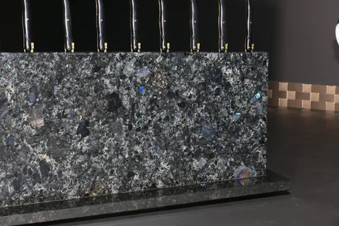 Magnetischer Messerblock von TYCOON STONE SCHMIDKE aus Wolga Blue | Diamond Cut price country for sale For Super Rich