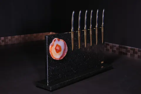 Magnetischer Messerblock von TYCOON STONE SCHMIDKE aus Star Galaxy Gold mit Achatscheibe Luxury for sale For Super Rich