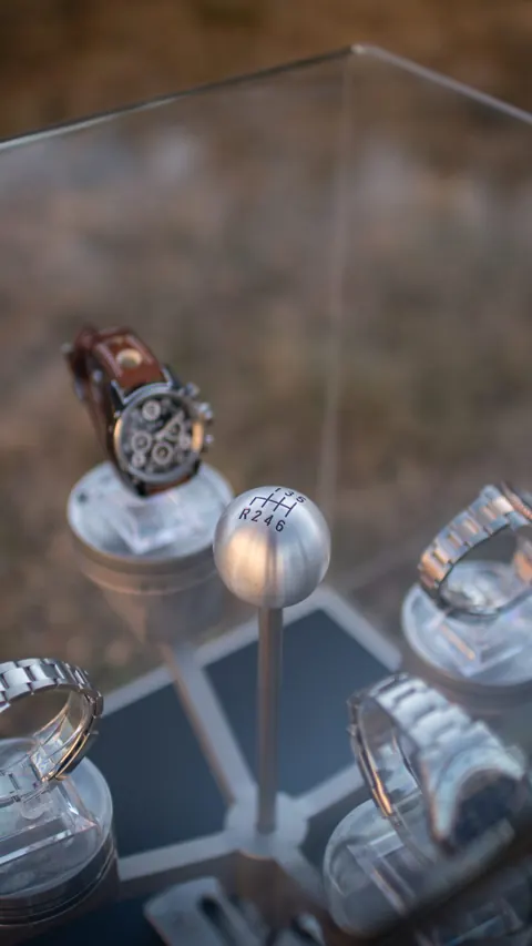 Projet #0 VDsgn 4 Watches Stand France for sale For Super Rich