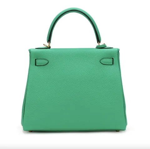 Hermès Kelly 25 Menthe Togo with Gold Hardware 24,500 for sale For Super Rich