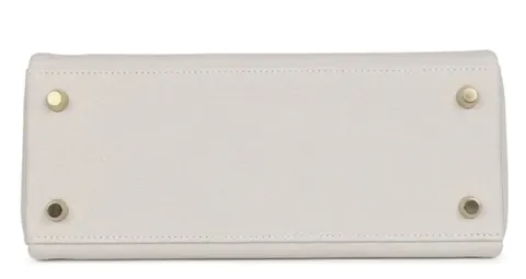 Hermès Kelly 25 Gris Pale Togo with Gold Hardware ultra luxury for sale For Super Rich Hermès Kelly 25 Gris Pale Togo with Gold Hardware ultra luxury for sale For Super Rich